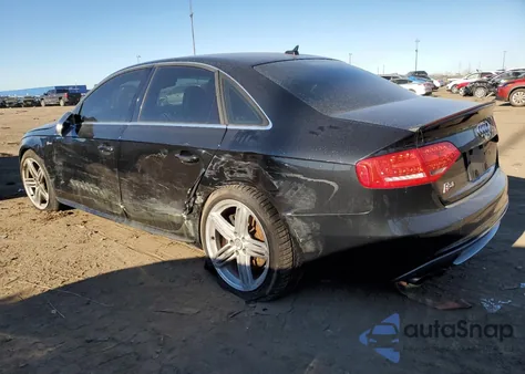 2011 Audi S4 Premium Plus z USA, uszkodzony, nr VIN WAUBGAFL8BA062087